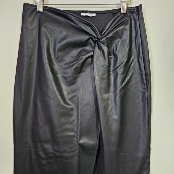 EUC TOPSHOP BLACK FAUX LEATHER TWISTED MIDI SKIRT SIDE SLIT SIZE 8 / SMALL - Picture 4 of 16